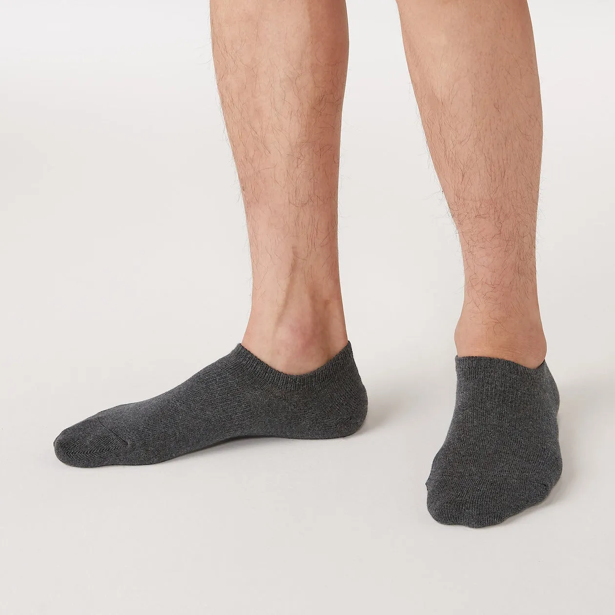 Right Angle Sneaker-In Socks