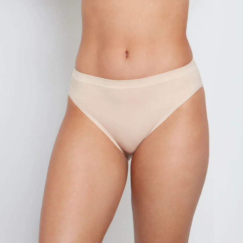 Seamless High Cut Brief